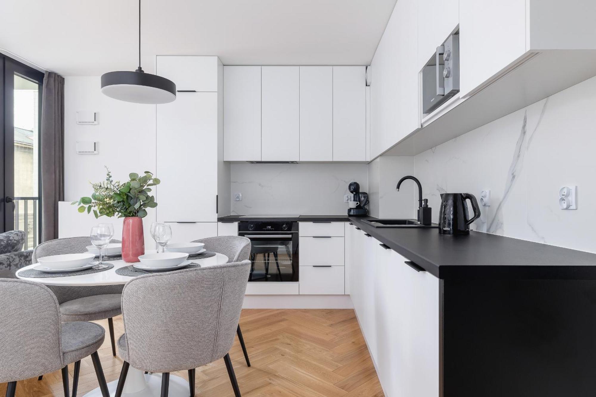 Lux Apartments Kosciuszki 39 With Parking By Renters Prestige Краков Экстерьер фото